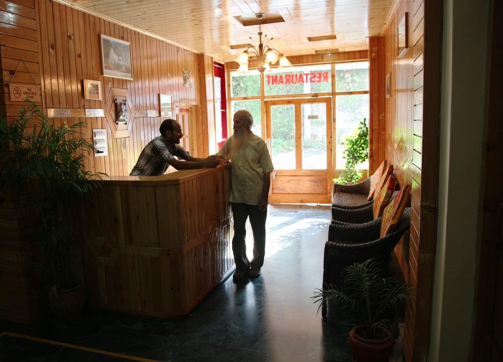 Hotel Naggar Delight Nagar  Екстер'єр фото